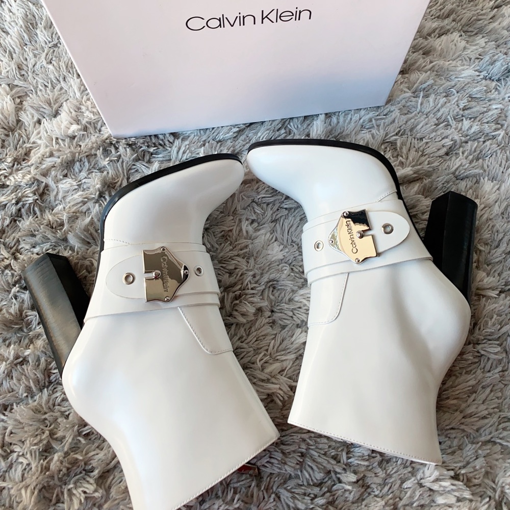 Luxury and gorgeous bootie